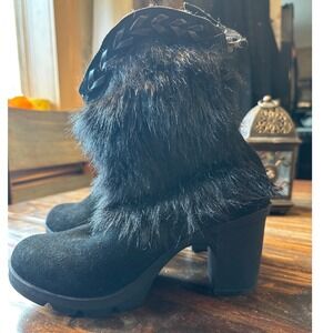 Bearpaw Black Suede Faux Fur Wool Block Heel Ankle Boots Womens Size 7 Lug Sole